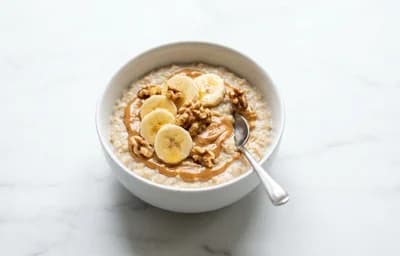 Oatmeal with Peanut Butter and Banana