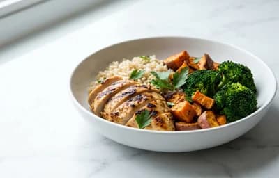 Grilled Chicken and Veggie Bowl