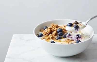 Greek Yogurt with Blueberries and Granola