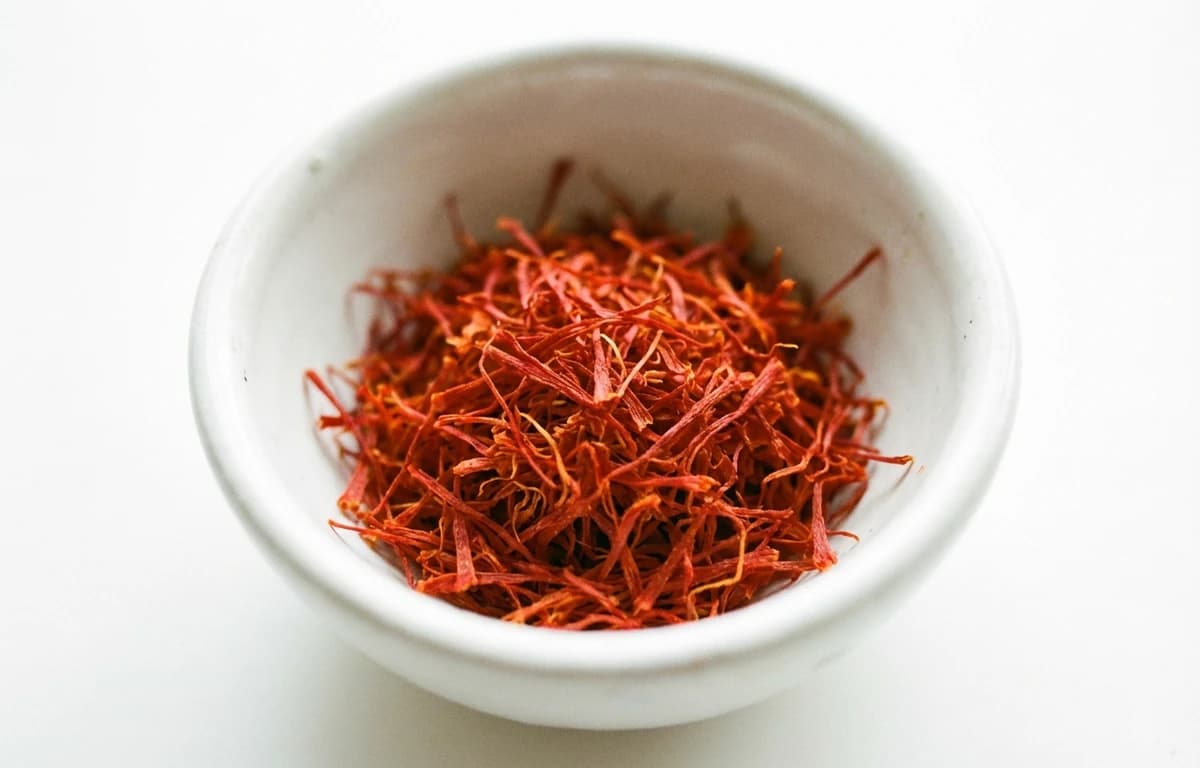 saffron-flavored flatbread