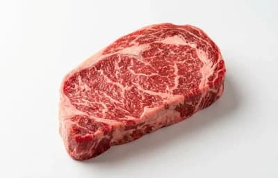 raw beef tenderloin steak