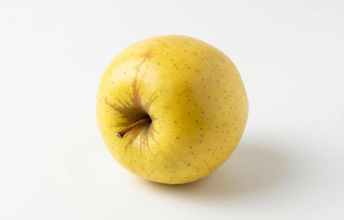 raw golden delicious apple