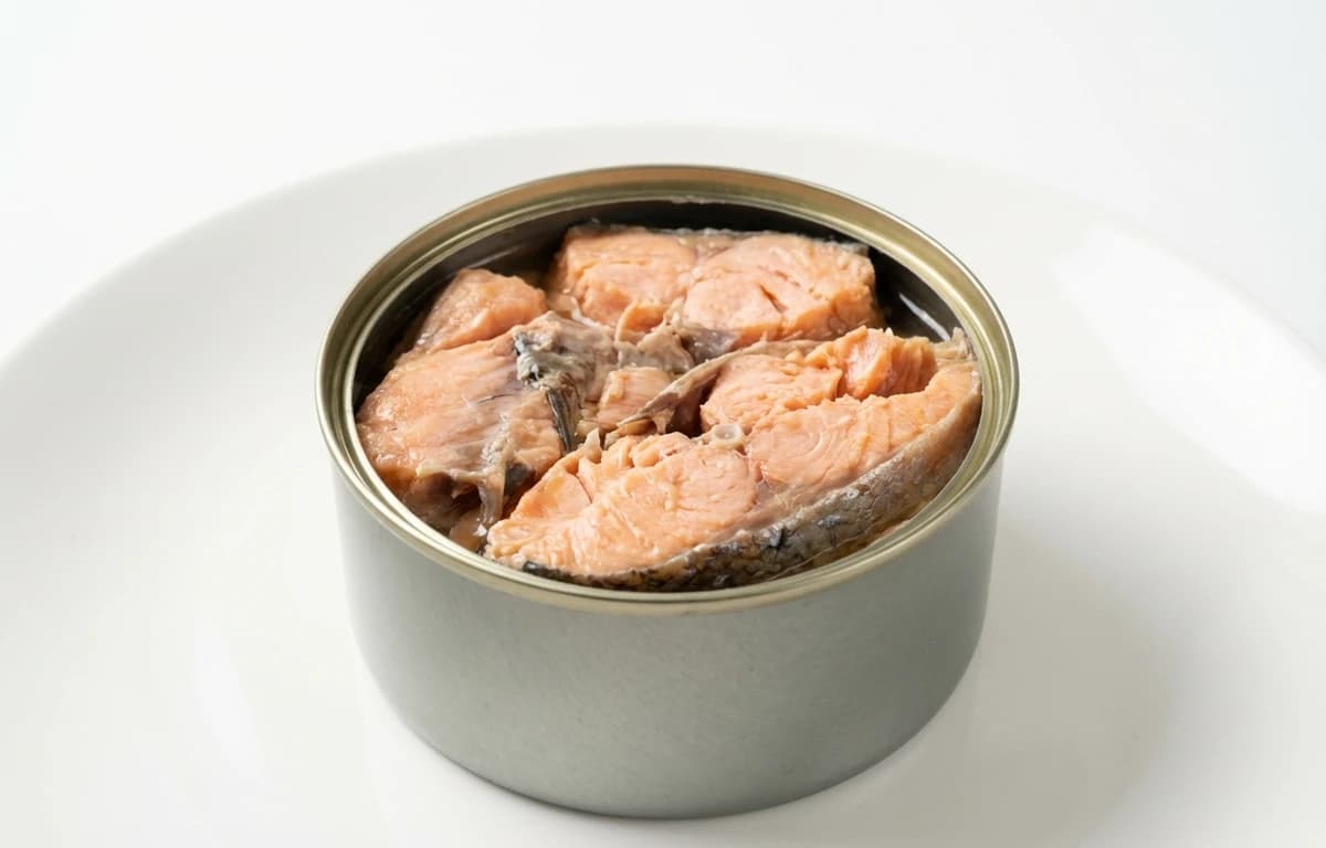 canned unsalted chum salmon with bone