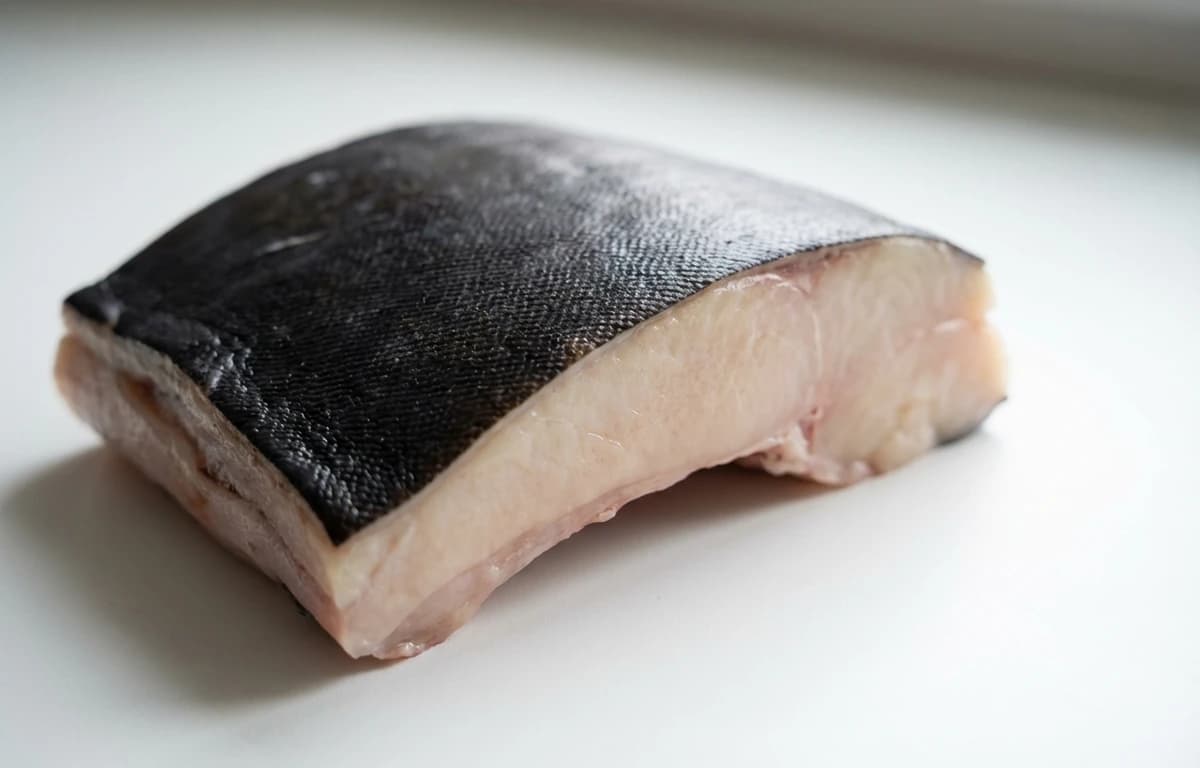 raw bowhead whale muktuk