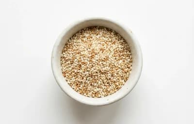 dried sesame seed kernels