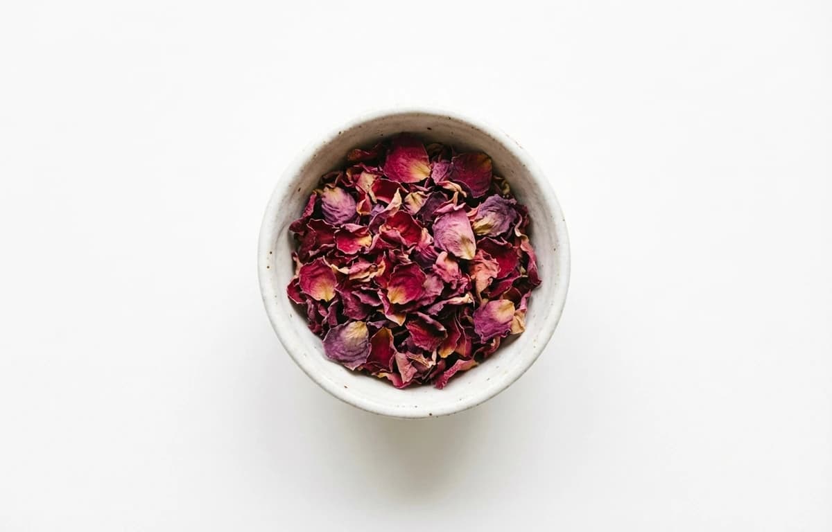 dried rose petals