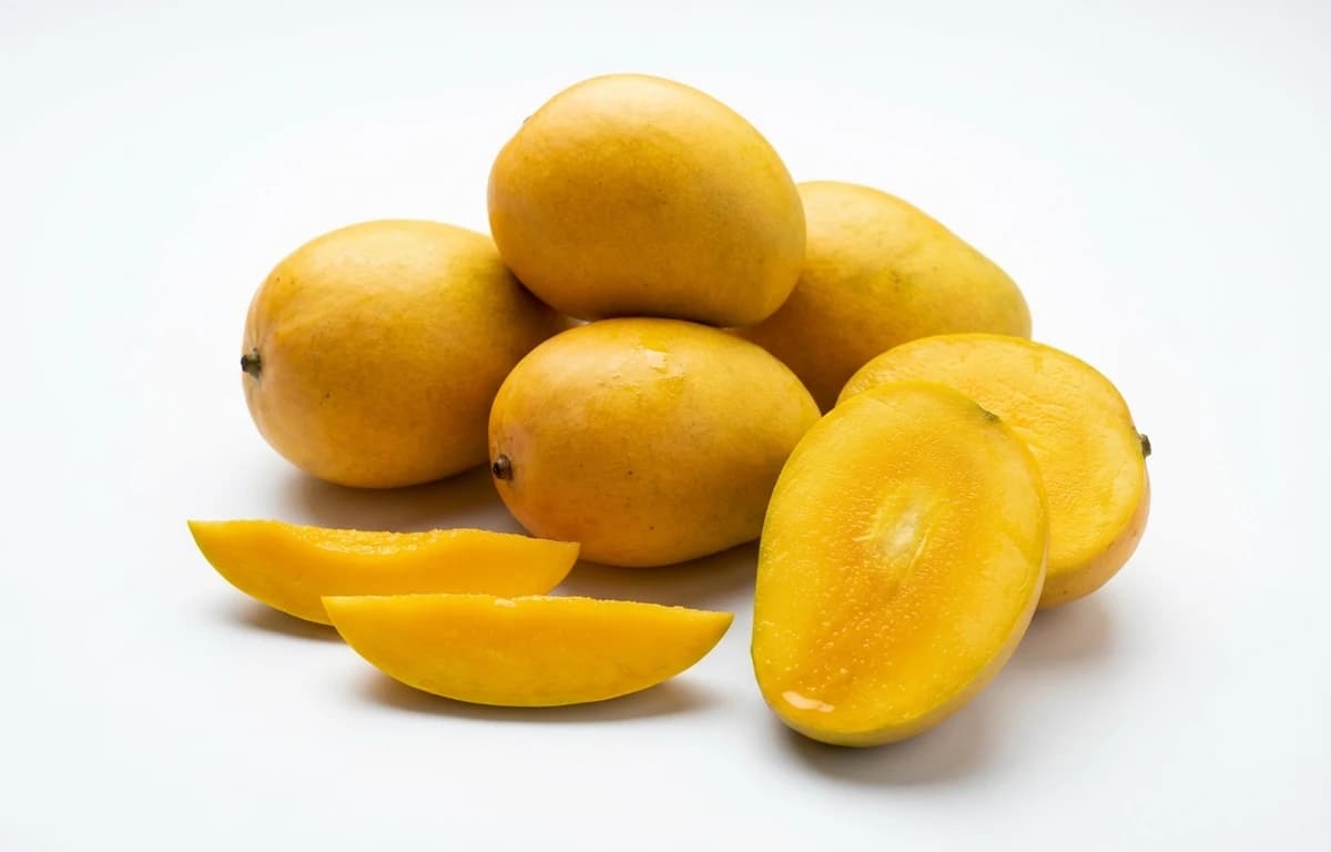 Ripe Alphonso Mangoes