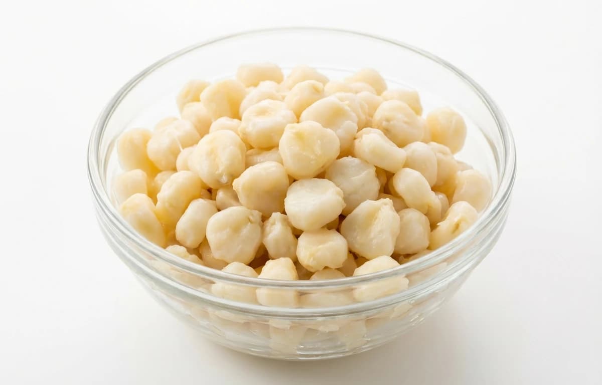 canned hominy