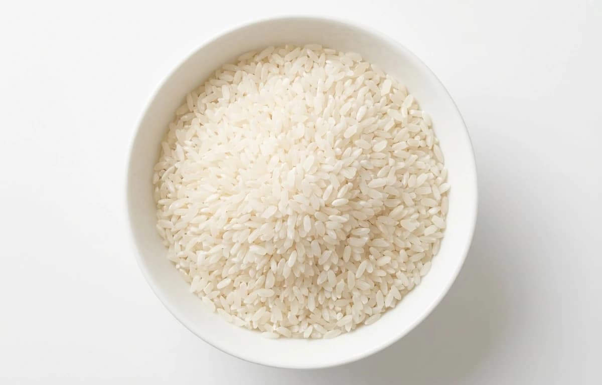raw enriched medium-grain white rice