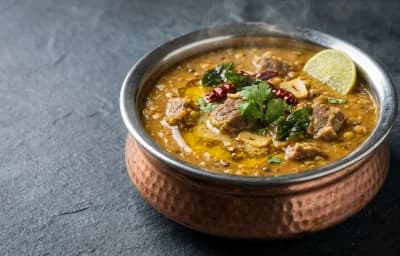 Khatti Dal Gosht