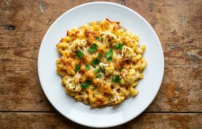 Baked Macaroni with Cauliflower Sauce