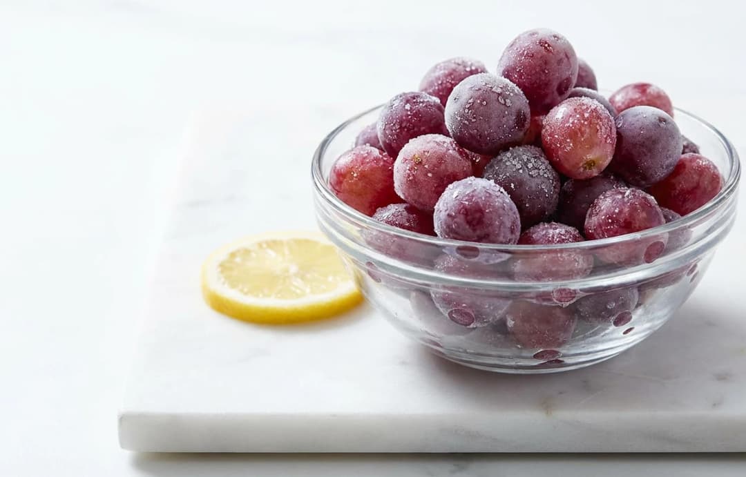 Simple Frozen Grapes