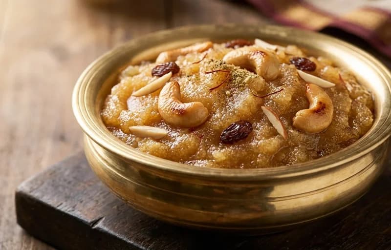 Sooji Halwa, Puri and Kala Chana Curry - Recipe 1