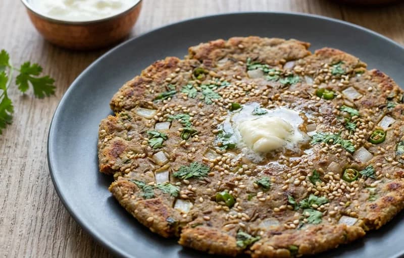Thalipeeth, Dahi and White Butter - Recipe 1
