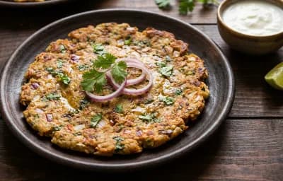 Egg Thalipeeth