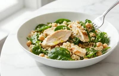 Chicken Quinoa Salad with Spinach and Chickpeas Pregnancy