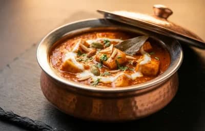 Kashmiri Paneer in Tomato Gravy