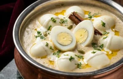Safed Anda Korma